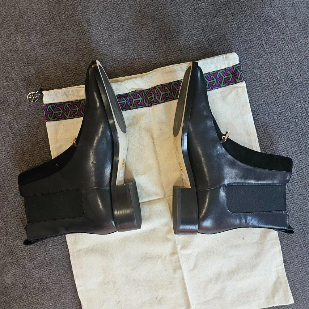 Tory Burch Women's Black Equestrian Link Chelsea Ankle Boots Size 8.5(M)
